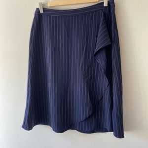 3/$25 ♻️ Banana republic outlet skirt 2